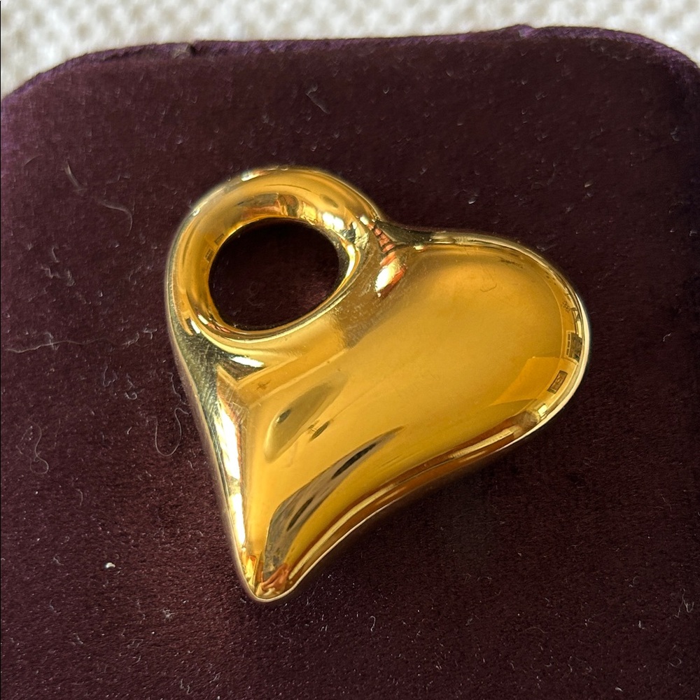 Heart pendant